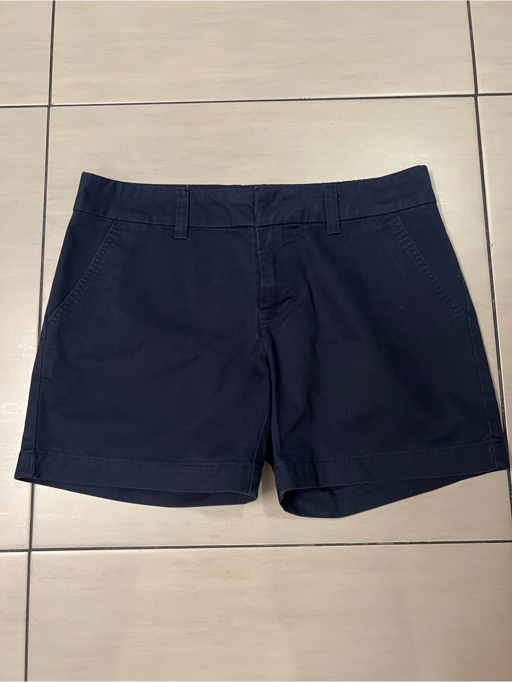 Tommy Hilfiger Women’s Classic Chino Shorts Navy Blue, Size 2